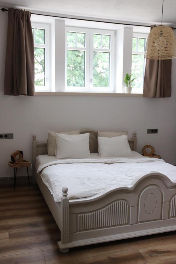 Apartman Mezi Duby Osecna Kültér fotó